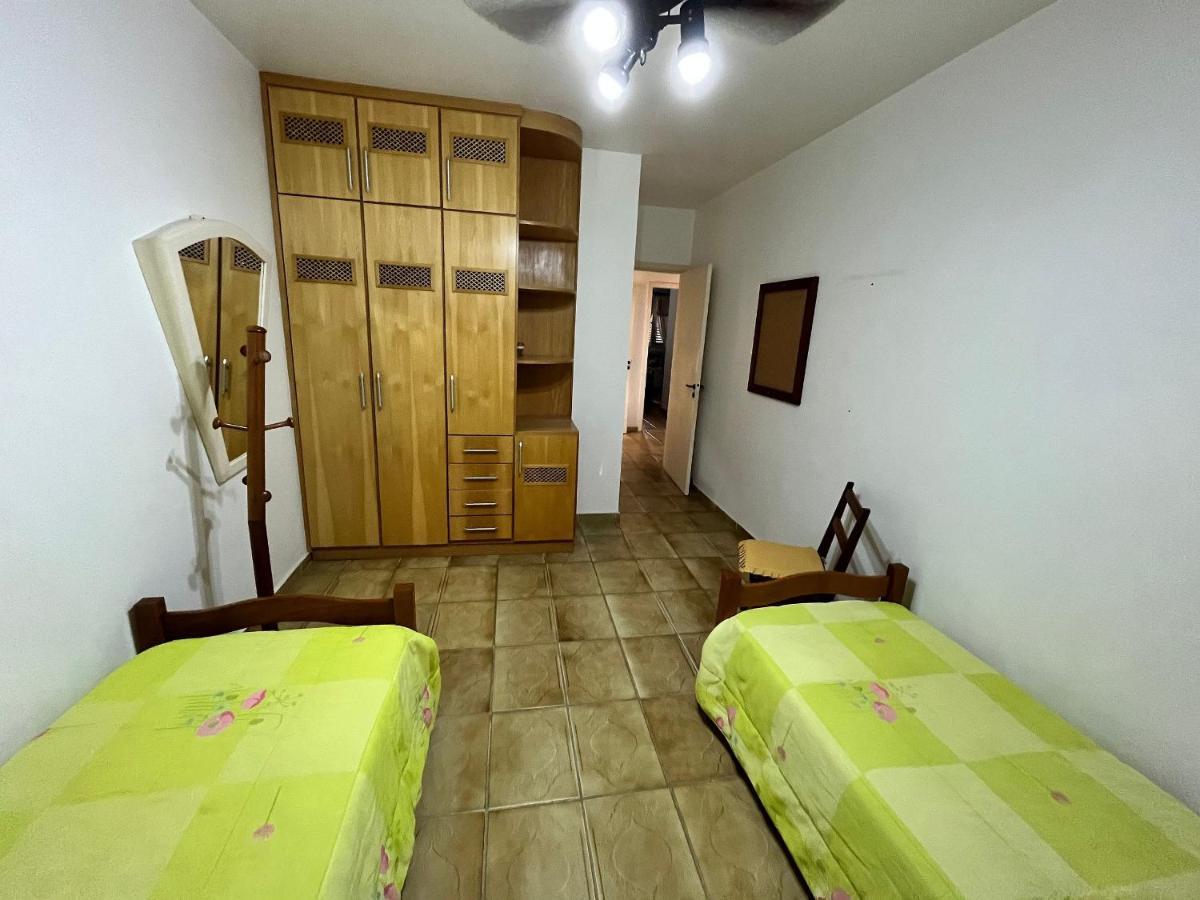 Super Aconchegante E Espacoso - Sacada Ampla E Perto Da Praia - Super Confortavel - Ap. 13 - Ed. Maison Du Parc Γκουαρούχα Εξωτερικό φωτογραφία