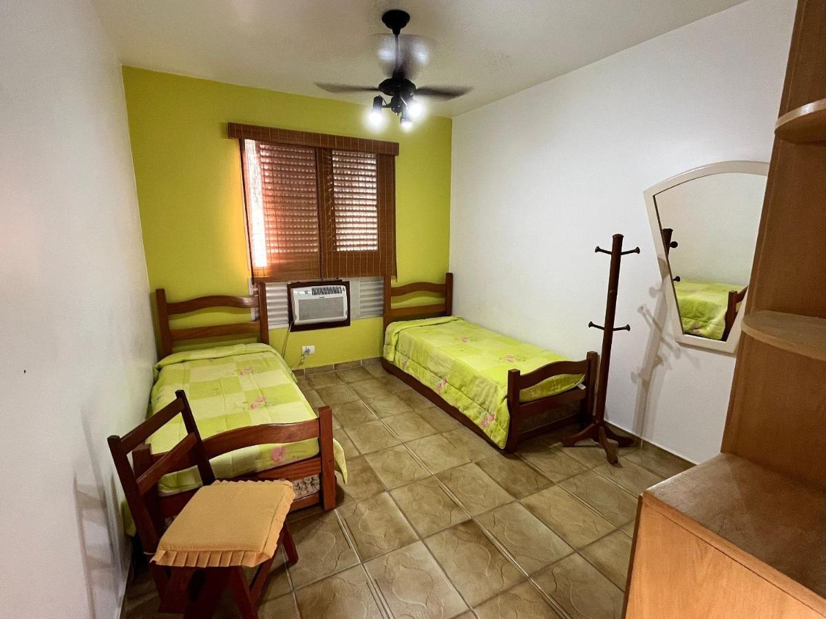 Super Aconchegante E Espacoso - Sacada Ampla E Perto Da Praia - Super Confortavel - Ap. 13 - Ed. Maison Du Parc Γκουαρούχα Εξωτερικό φωτογραφία